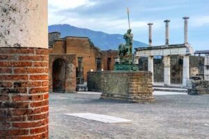 2.5-Hour Guided Tour of Pompeii with an Archaeologist - Skip-the-line entry: why it’s worth planning around