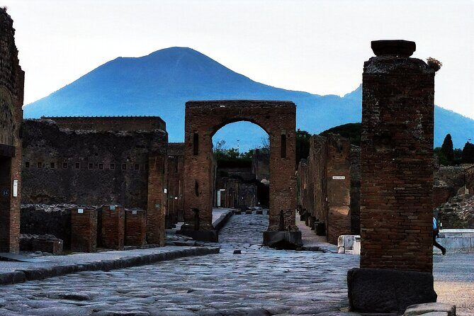 2 Hours Private Tour in Pompeii with Archaeologist - Key highlights (why this tour works)