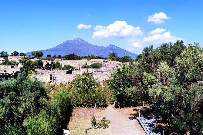2 Hours Private Tour in Pompeii with Archaeologist - Stop 4: House of Venus in the Shell and Frescoes You Can Actually Read