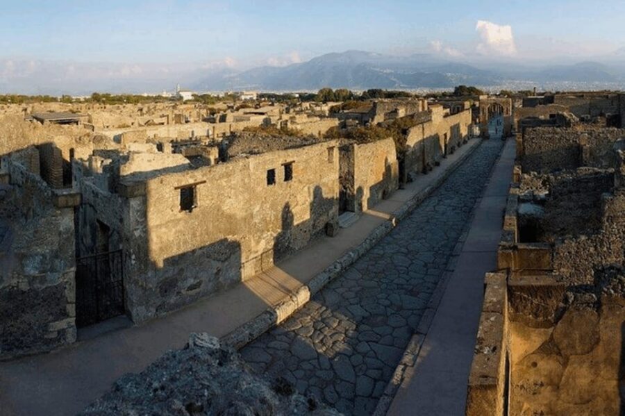 Amalfi Coast: Pompeii Guided Tour with Skip-the-Line Entry - The Amalfi Coast to Pompeii plan that actually fits a day