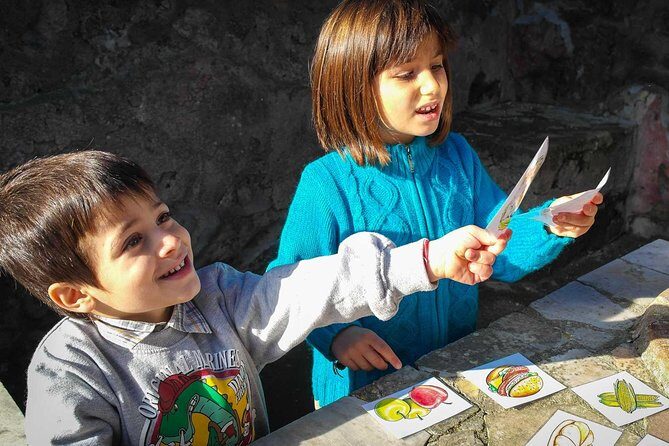 Ancient Pompeii Private Tour: Skip the Line & Kid-Friendly Option - Via dell’Abbondanza: the street where daily life becomes real