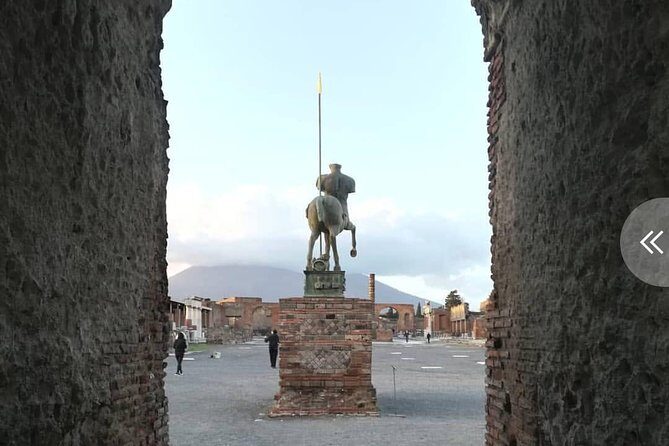 Explore and Experience Pompeii - A 2-hour Pompeii walk that tells you what to look for