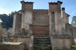Explore and Experience Pompeii - Skip-the-line entry: small detail, big effect