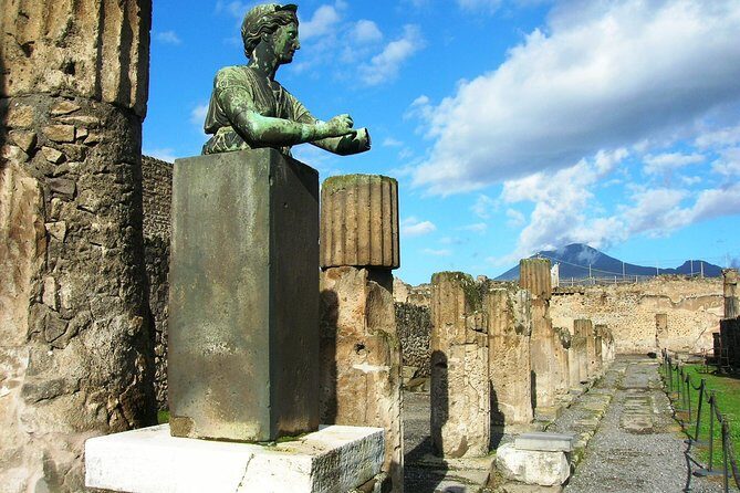 Explore Pompeii & Amalfi in One Day from Naples with Free Time - Amalfi Free Time (1.5 Hours): Duomo, Gelato, and Smart Walking