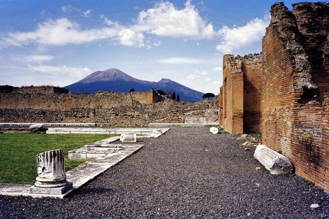 Explore Pompeii & Amalfi in One Day from Naples with Free Time - Tips to Make the Day Easier: Shoes, Cash, and Timing
