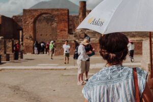 Explore Pompeii with an Archaeologist - Skip-the-line admission: worth it when Pompeii is crowded