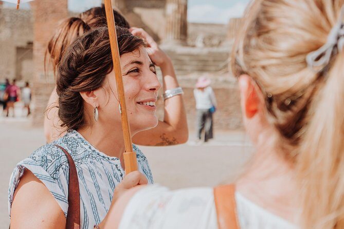 Explore Pompeii with an Archaeologist - Two houses you can actually process in one pass