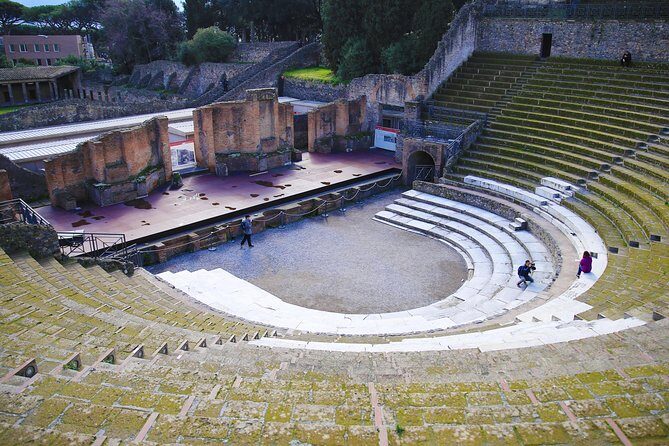 Fast Access Exclusive Private Ancient Pompeii Half Day Tour with Local Guide - Teatro Grande: Pompeii’s big open-air stage
