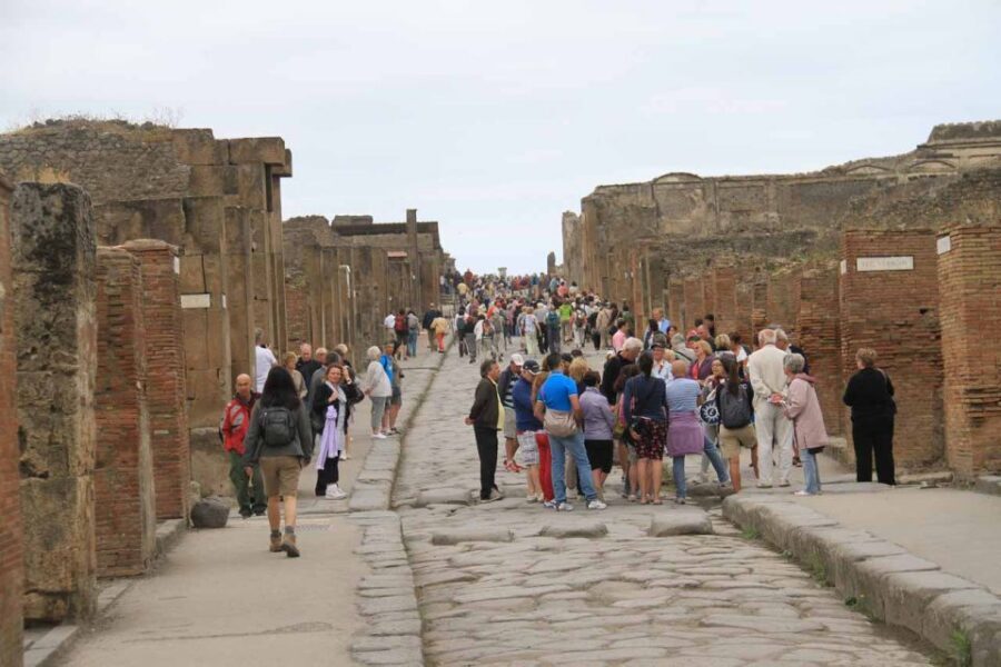 From Naples: Herculaneum, Mount Vesuvius & Pompeii Day Trip - Timing, Crowds, and the Best Way to Spend Your Free Hours