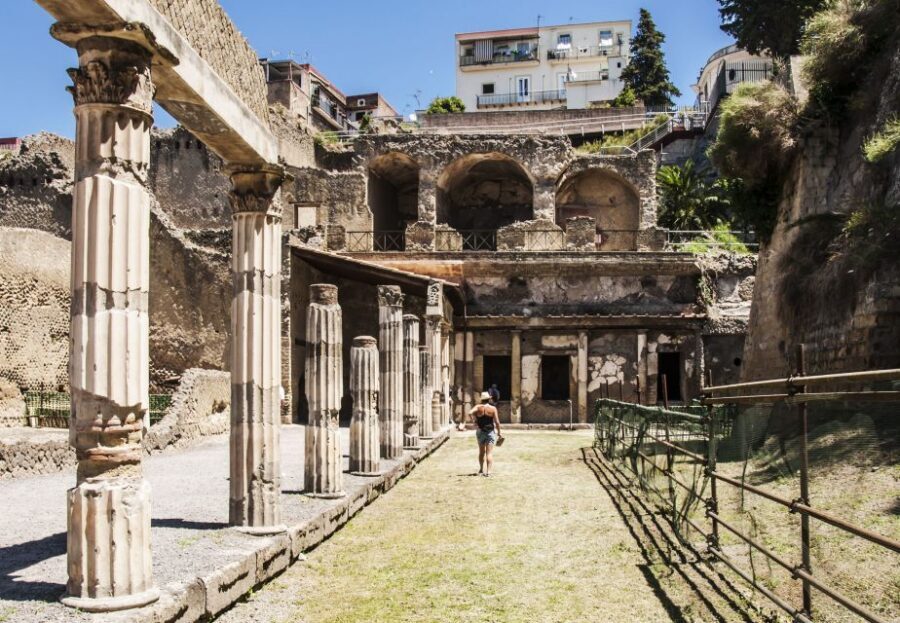 From Naples: Herculaneum Skip-the-Line Guided Tour - Price and value: what $63 really includes