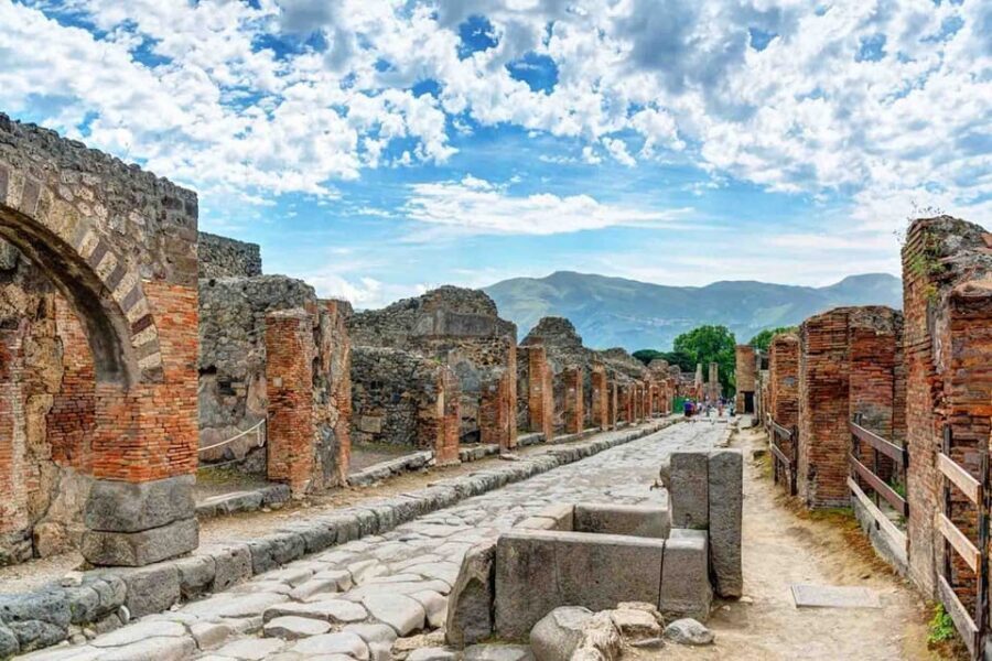 From Naples: Pompeii & Amalfi Coast Tour with Ticket Option - Live guidance that turns ruins into a story