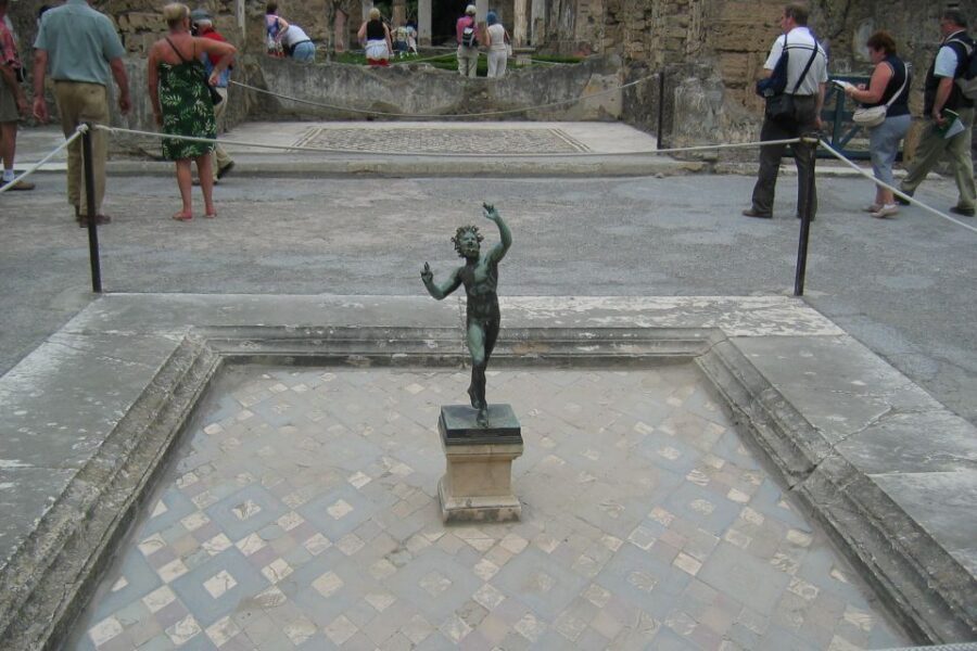 From Naples: Pompeii and Herculaneum Tour with Lunch - From Naples Pickup to the Pompeii Entrance: How the Day Really Starts
