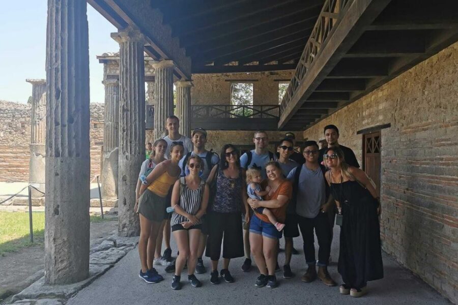 From Naples: Pompeii and Sorrento Full-Day Tour - Entering Pompeii: What a guided 2-hour walk really means