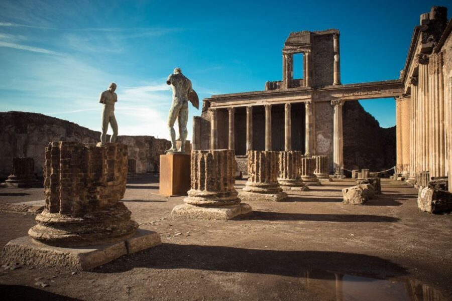 From Naples: Pompeii and Wine Tasting Tour with Lunch - What to bring so your day feels easy