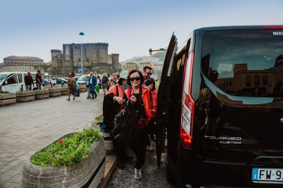 From Naples: Pompeii & Herculaneum with Archaeologist Guide - The lunch break and the drive to Pompeii: keep your energy steady