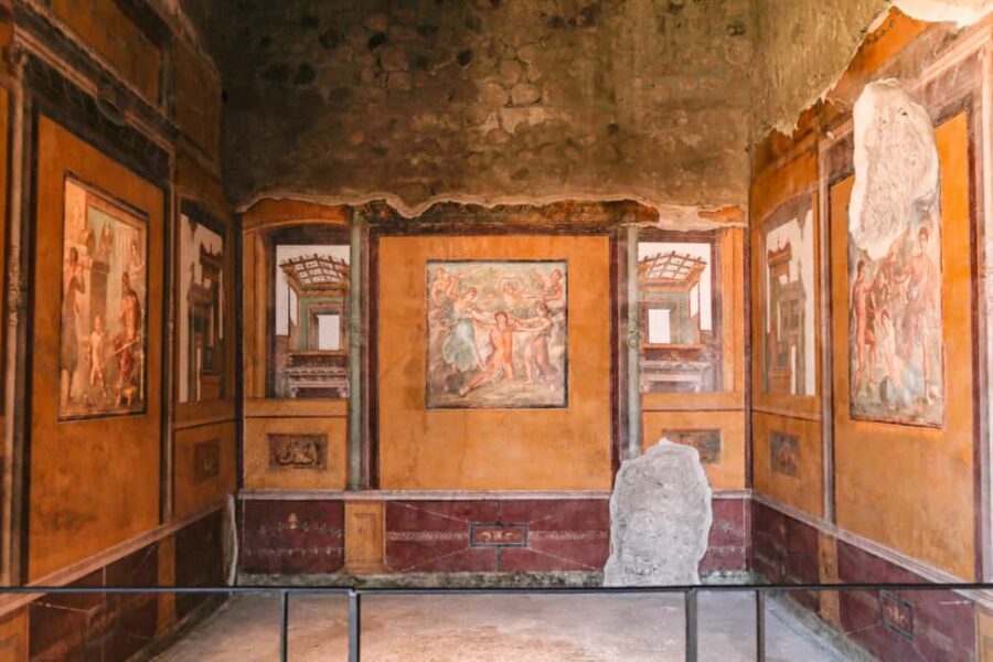 From Naples: Pompeii Skip-the-Line Guided Tour - Starting early in Naples: less waiting, more Pompeii