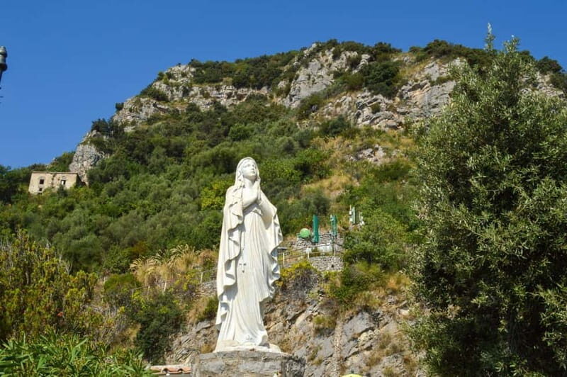 From Naples/Salerno: Pompeii, Sorrento, and Positano Tour - Live commentary and driver photo stops: where the day becomes fun