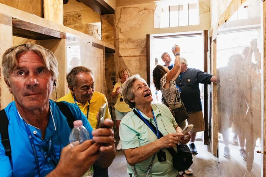 From Rome: Day Trip to Pompeii and Sorrento with Lunch - Free Time and Photos: When to Walk, When to Stop