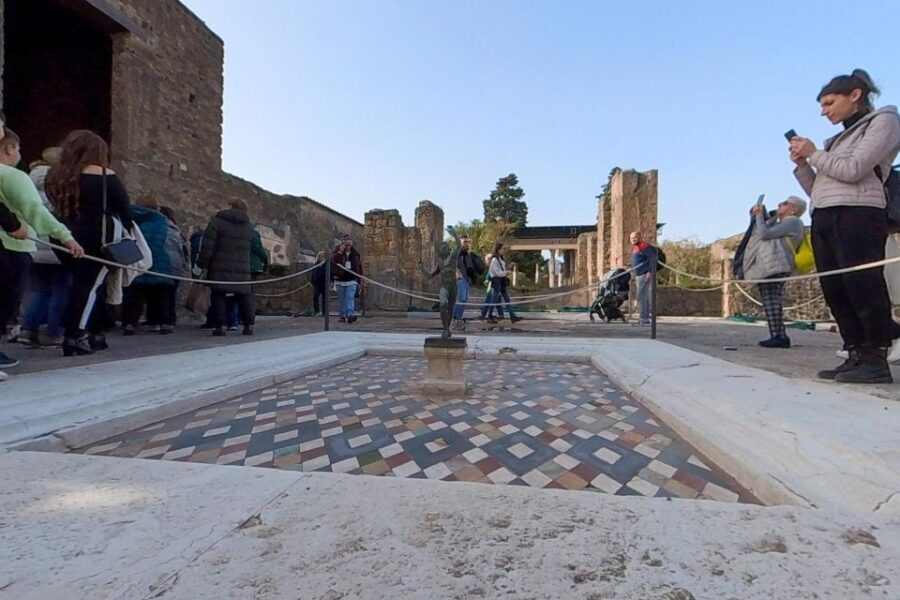 From Sorrento: Pompeii and Vesuvius Guided Tour with Lunch - Bus ride realities: comfort, AC, and the small frictions