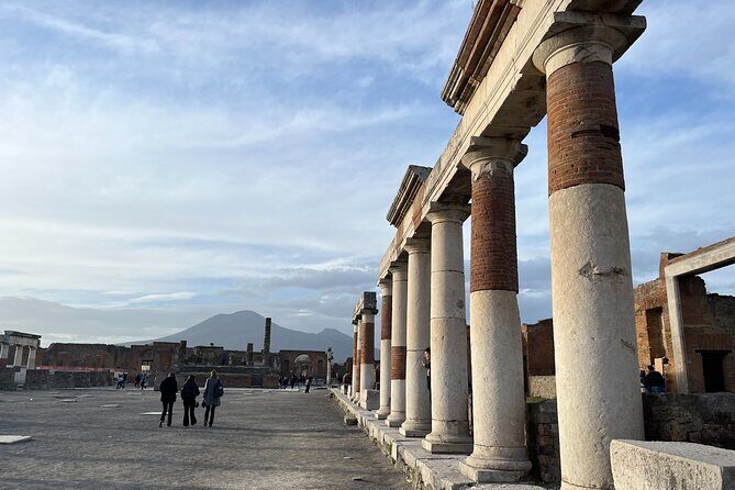 Full Day Private Tour of Pompeii and the Amalfi Coast - Coast Views and Photo Stops: How to Make the Most of the Ride