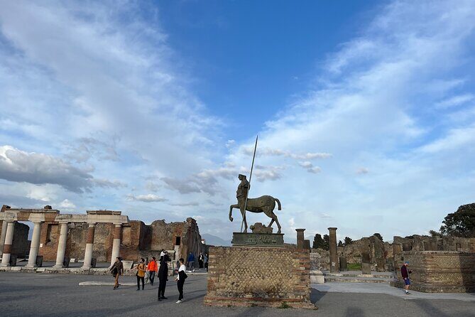 Full Day Private Tour of Pompeii and the Amalfi Coast - Using a Private Guide vs. Self-Guided: What You Should Choose
