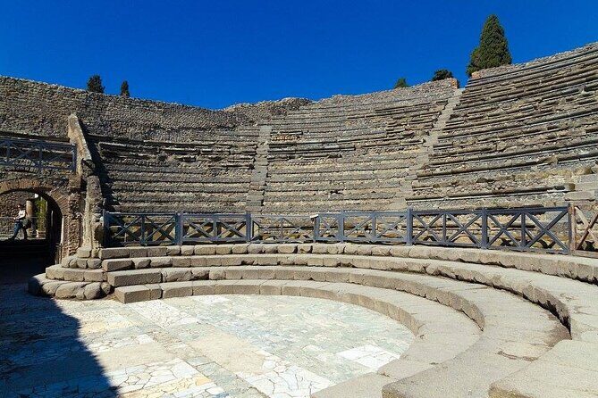 Guided tour of Pompeii - The plaster casts stop and why it hits so hard