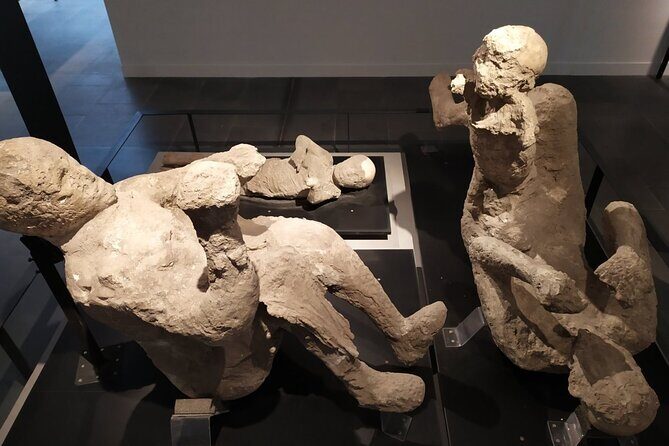 Guided tour of Pompeii with a writer - Pompeii’s ruins make more sense with a writer-style guide