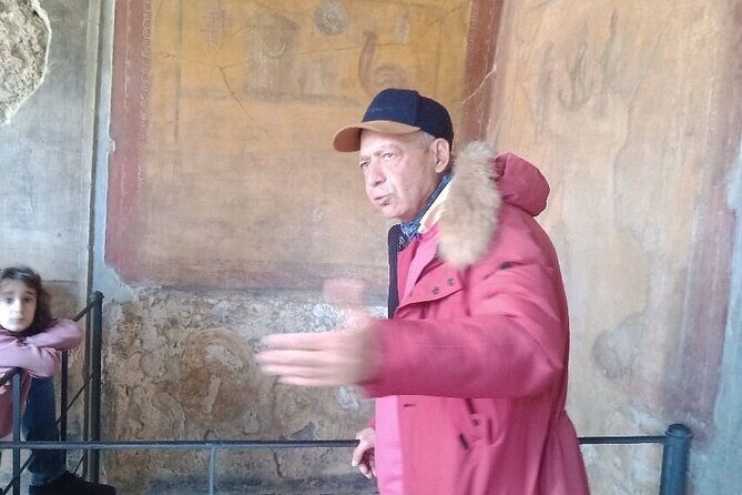 Guided Tours of Pompeii Excavations Historical and Cultural Itineraries - Should you book?