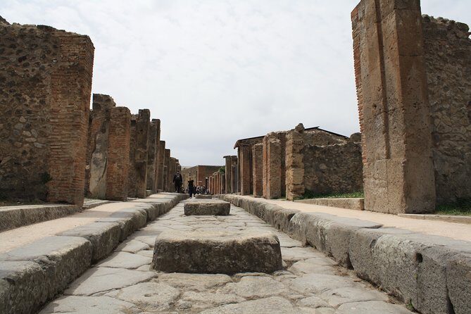 Half-Day Exclusive Private Tour of Pompeii and Herculaneum - The short transfer to Ercolano: less time traveling, more time seeing