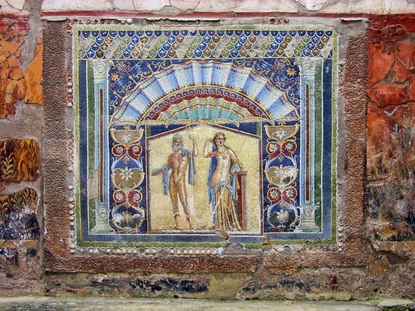 Herculaneum: Skip-the-Line Entry Ticket with Audio Guide - Walking the ancient market, fountains, and theatre areas