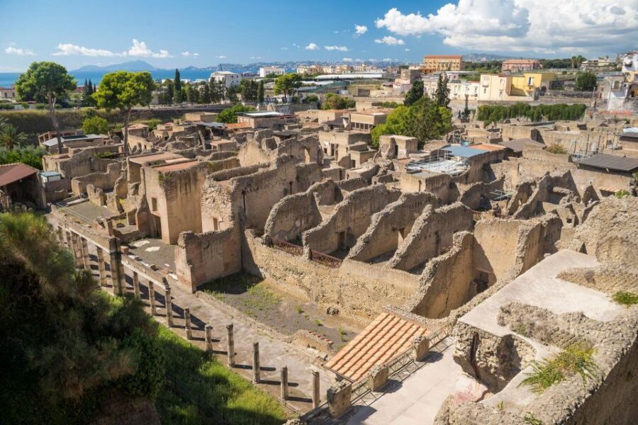 Herculaneum: Skip-the-Line Entry Ticket with Audio Guide - Your audio guide and map: how to stay oriented without GPS