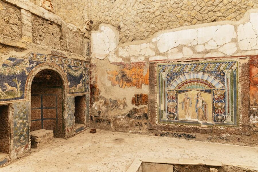 Herculaneum: Skip-the-Line Guided Tour with Archaeologist - Thermal baths, Forum, Gymnasium: where the city stayed social