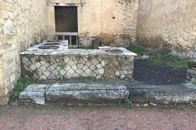 Herculaneum - Small Group Tour - A Licensed Guide Makes the Ruins Click (Names You Might Hear)