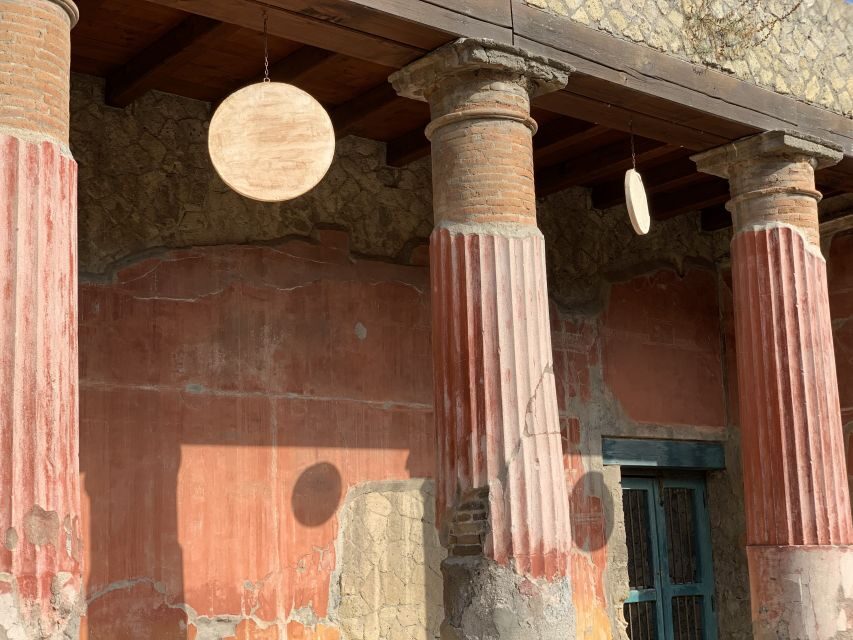 Herculaneum: Tickets & Tour with a Local Archaeologist - Casa dei Cervi (House of the Deer): Why Villas Here Matter
