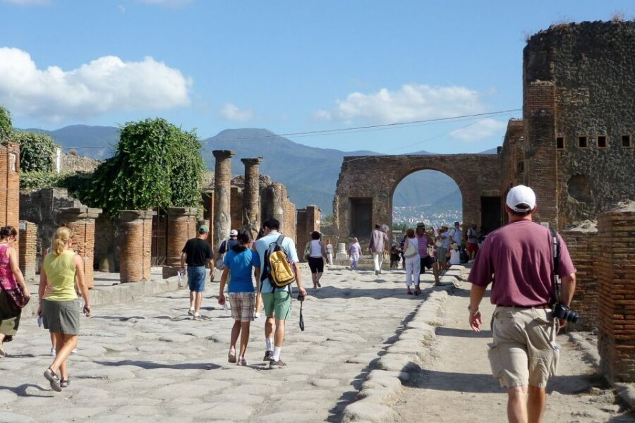 Naples: Day Trip to Pompeii and Capri - The key Pompeii practical reality: two hours goes fast