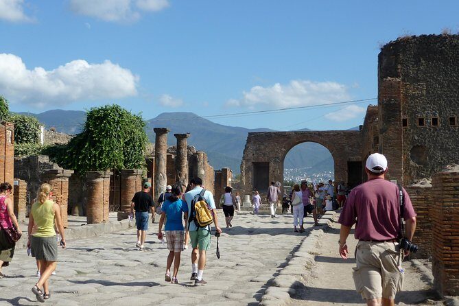 Naples: Pompeii & Mt Vesuvius All-Inclusive Small Group w/ Lunch - Key things I’d circle before you book