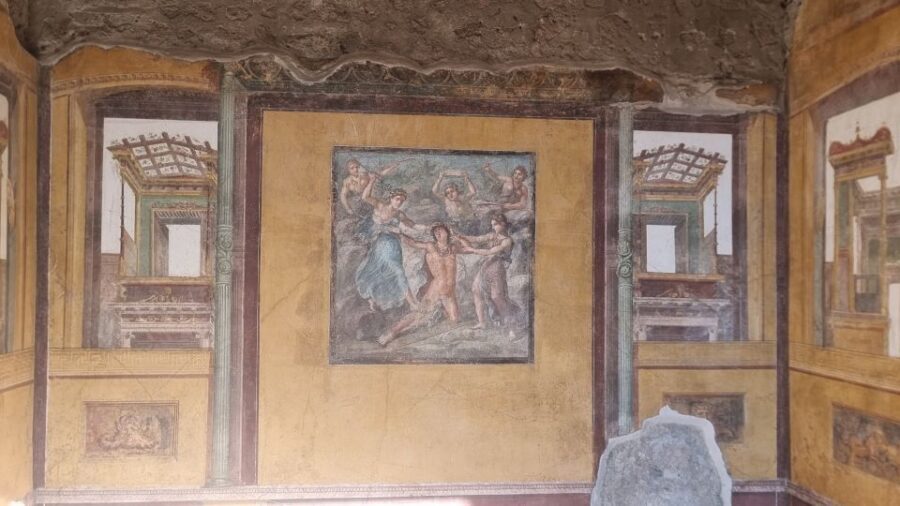 Naples: Pompeii Self Guided Audio Tour - Naples to Pompeii at your pace: what this self-guided format really gives you
