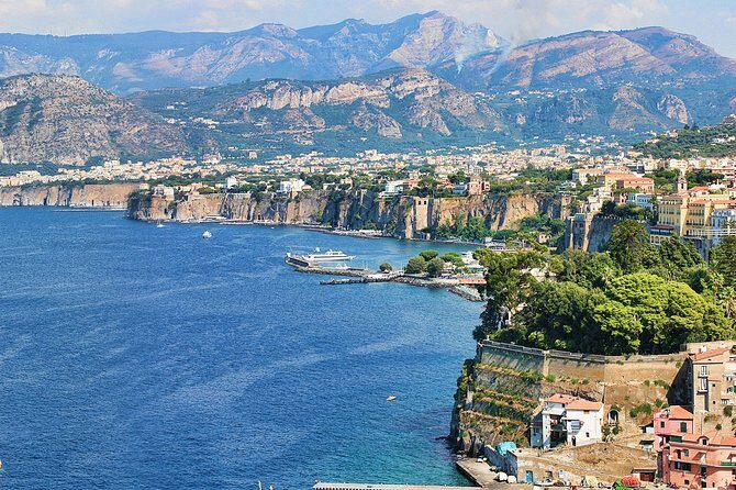 Naples Shore Excursion: Pompeii and Sorrento Day Trip - Lunch with included pizza: convenient, but don’t expect a slow-food pause
