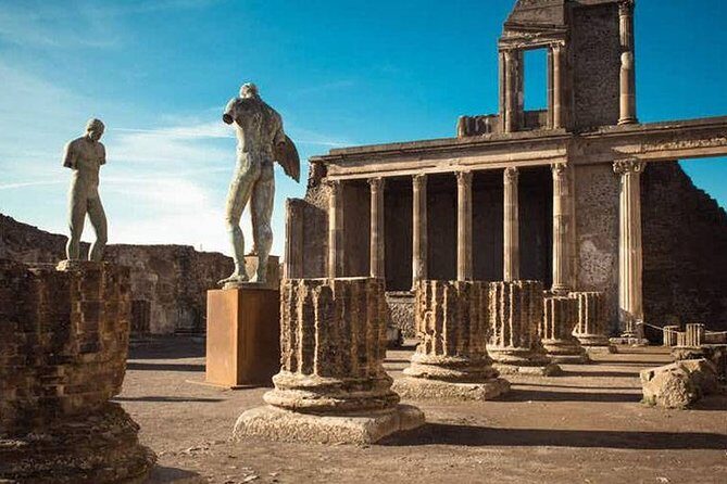 Naples Shore Excursion: Pompeii and Sorrento Day Trip - Headsets, earphones, and how to hear the story without chasing the guide
