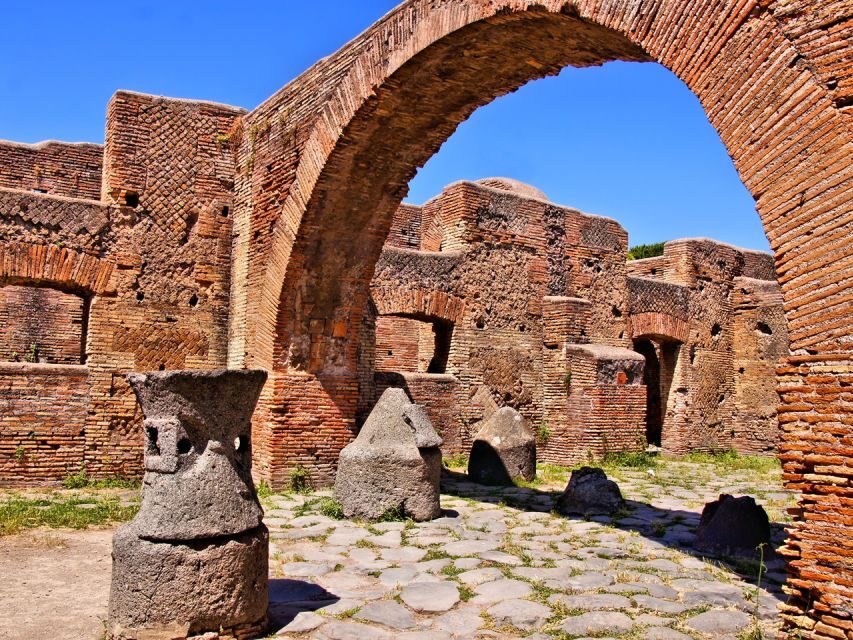 Pompei: Mount Vesuvius and Pompeii with Round-Trip Transfer - Tickets, skip-the-line entry, and what the package is really paying for