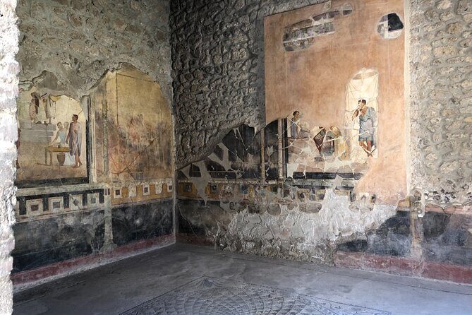 Pompei three hours with an expert guide - Street of Abundance: the “main road” that tells you how people lived