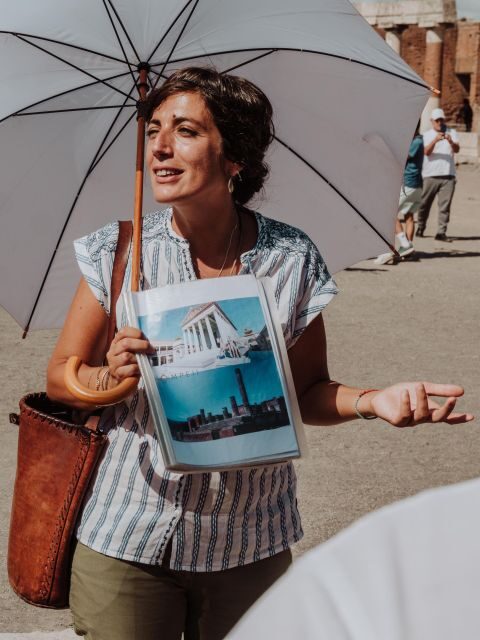 Pompeii: 2-Hour Guided Tour with an Archaeologist - Homes with personality: Menander, the Faun, Vettii