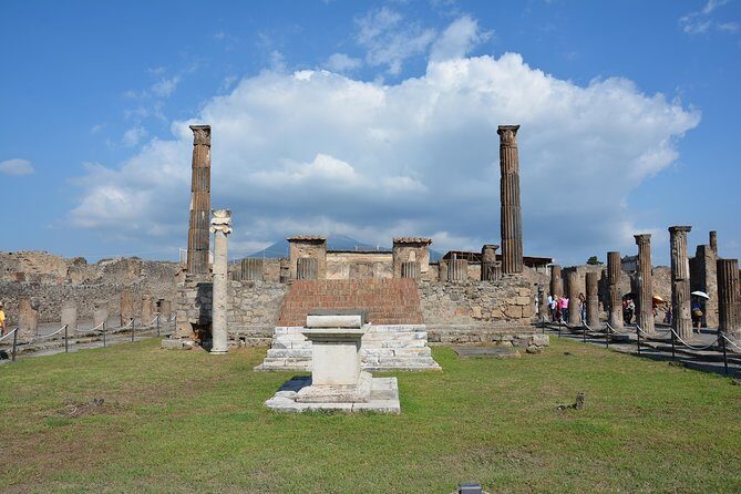 Pompeii: 2 Hour Private Tour with an Archeologist Guide - Price and value at about $193.57 per person: when it’s a smart spend
