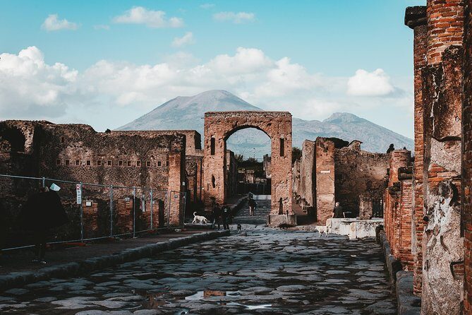 Pompeii: 2 Hour Private Tour with an Archeologist Guide - Who this Pompeii private tour is best for