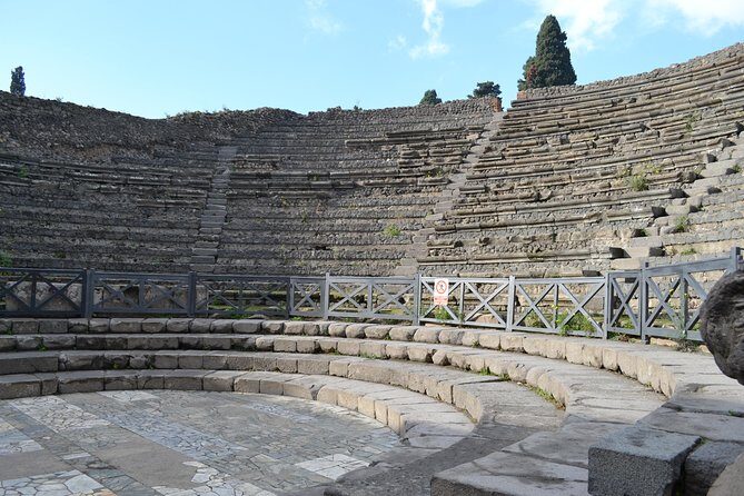 Pompeii 3 Hours Walking Tour Led by an Archaeologist - Stabian Baths and the Lupanar: Daily Life, Public Want, and Heat