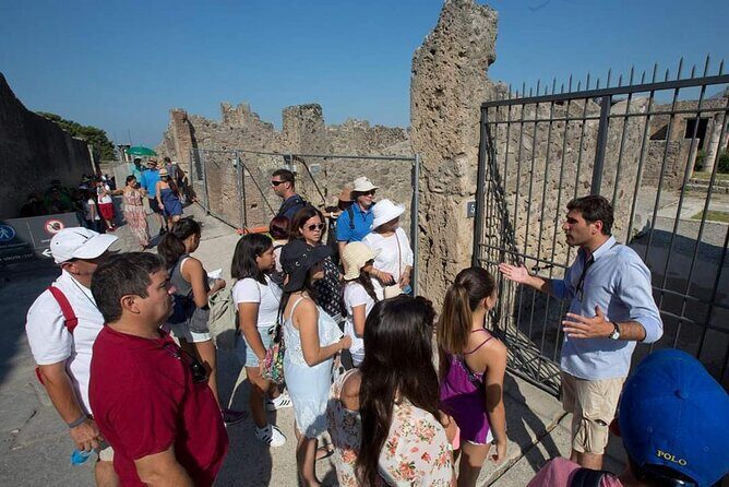 Pompeii 3 Hours Walking Tour Led by an Archaeologist - Theater Stops: Odeon (Teatro Piccolo) and Teatro Grande