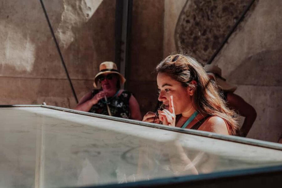 Pompeii 3hours Villa of Mysteries tour with an Archaeologist - Villa of the Mysteries: famous frescoes, guided context