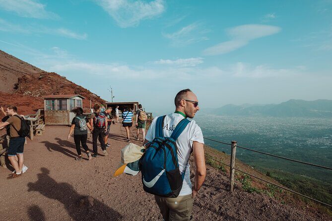 Pompeii and Mount Vesuvius Small Group Tour - Pompeii homes that show status: House of Menander and House of the Faun
