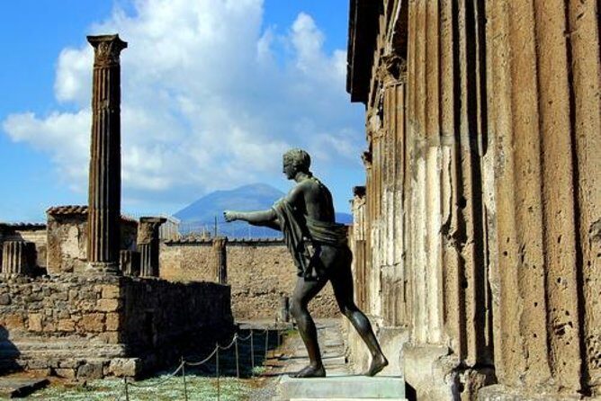 Pompeii and Sorrento Day Trip from Naples - Pompeii in two hours: Forum, Thermal Baths, and the Lupanare