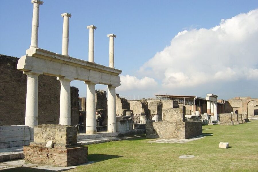 Pompeii and Vesuvius Full-Day Tour from Amalfi Coast - Pompeii with a real guide: what you’ll actually pay attention to
